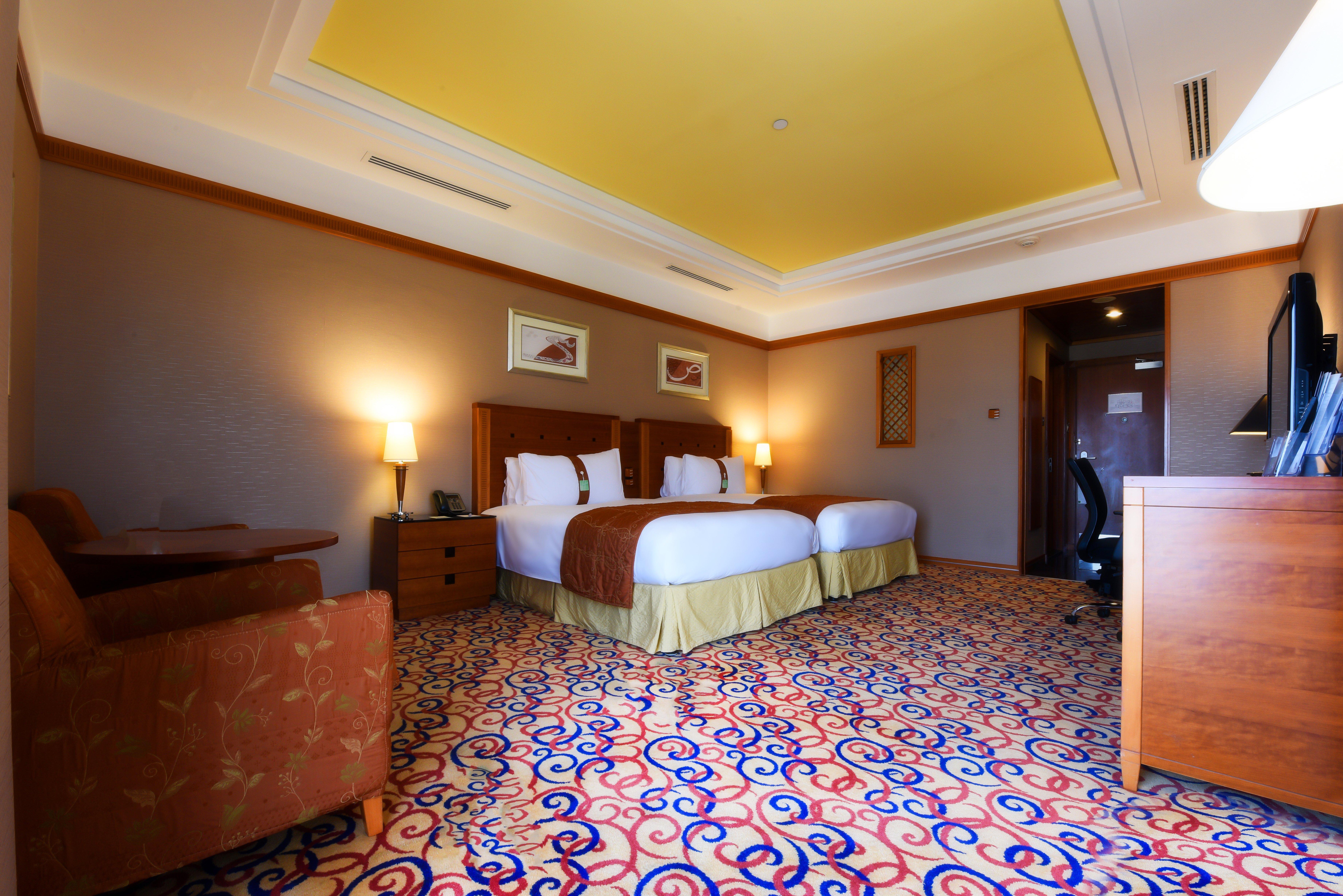 Holiday Inn - Suites Kuwait Salmiya By Ihg Kuwait City Exterior foto