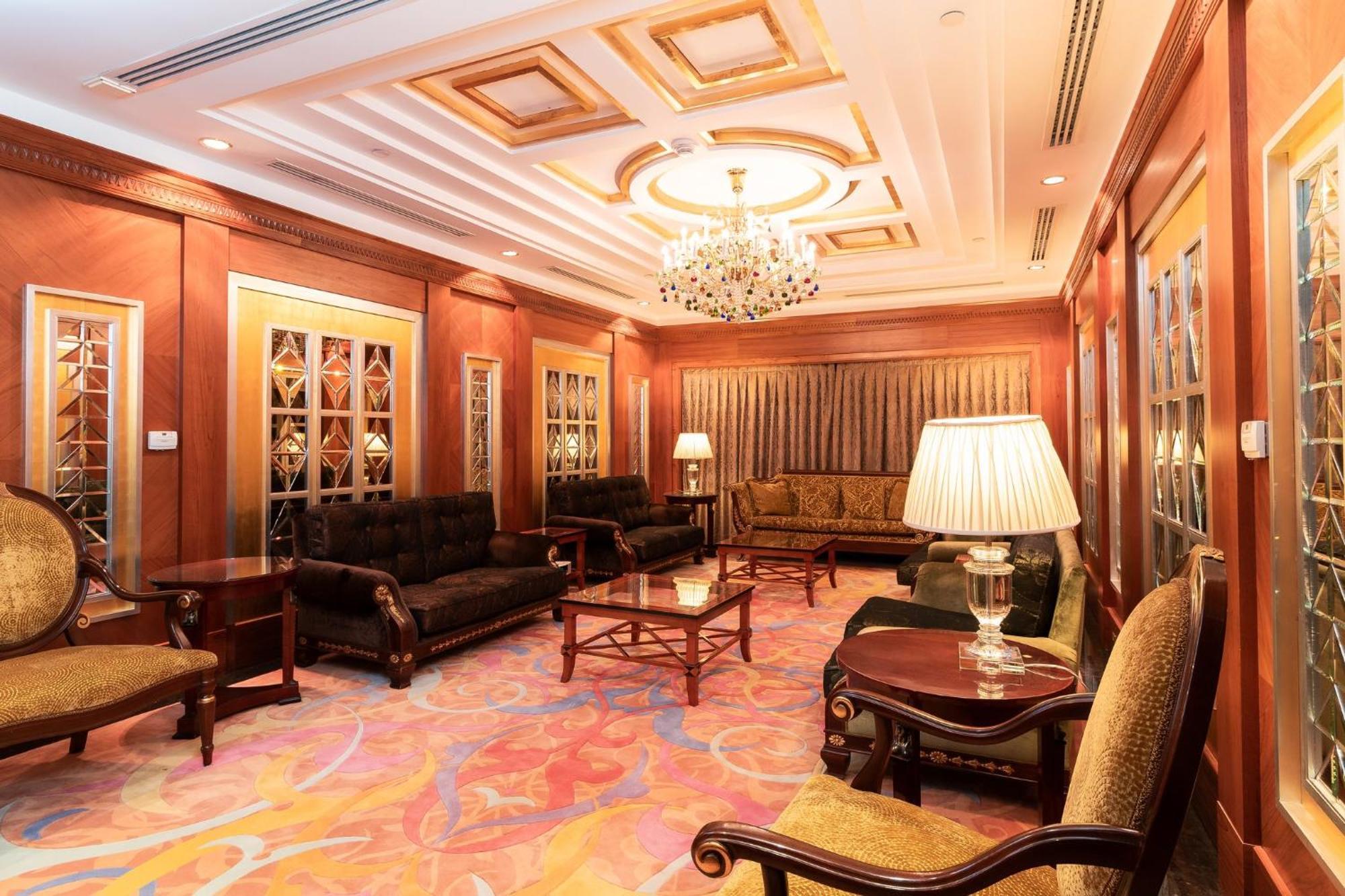 Holiday Inn - Suites Kuwait Salmiya By Ihg Kuwait City Exterior foto
